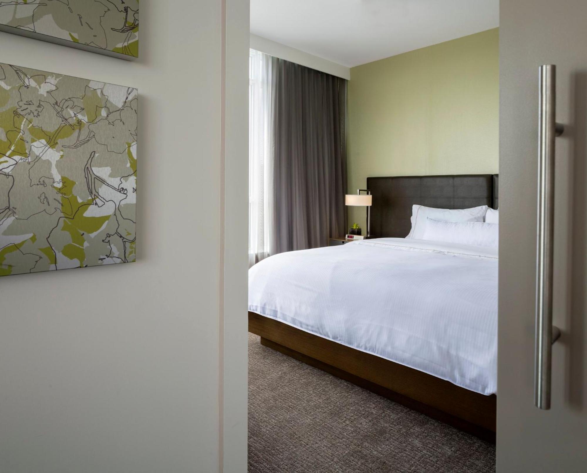 Element By Westin Vancouver Metrotown Burnaby Exteriör bild