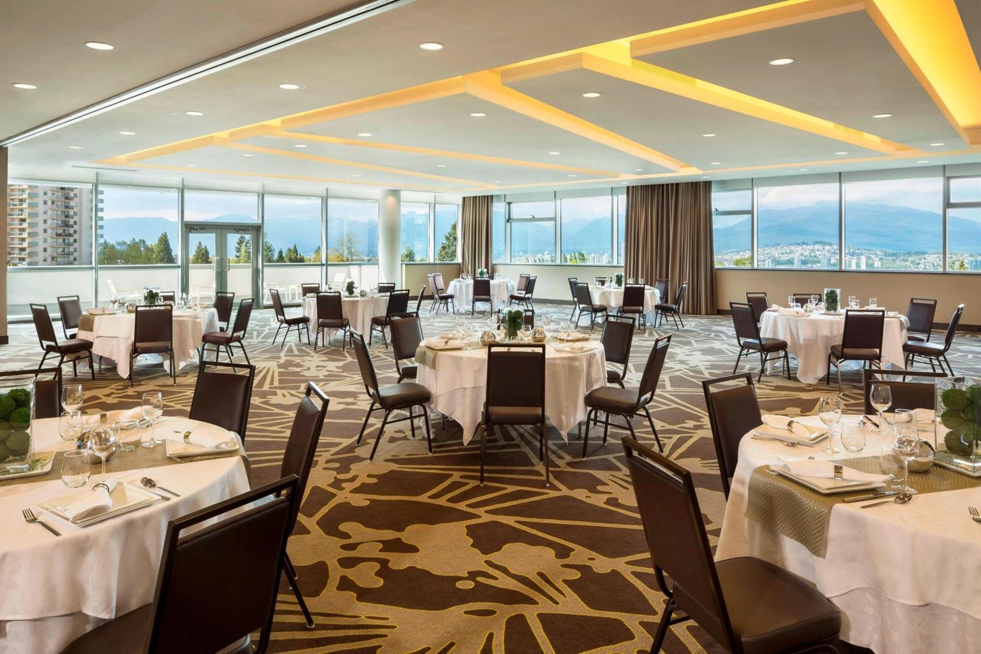 Element By Westin Vancouver Metrotown Burnaby Exteriör bild