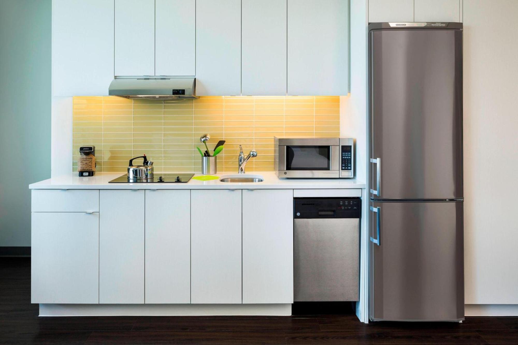 Element By Westin Vancouver Metrotown Burnaby Exteriör bild